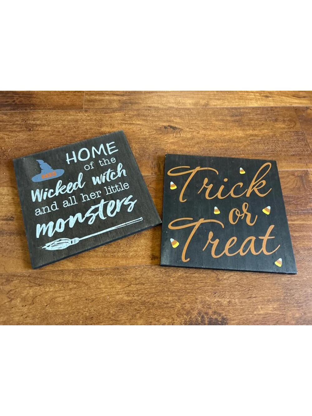 Halloween Themed Wooden Wall Signs - Set of 2